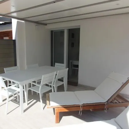 Modern 250mt From The Lignano Sabbiadoro