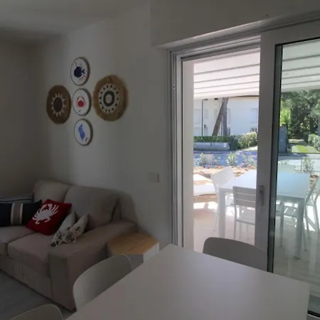 Modern 250mt From The Lignano Sabbiadoro